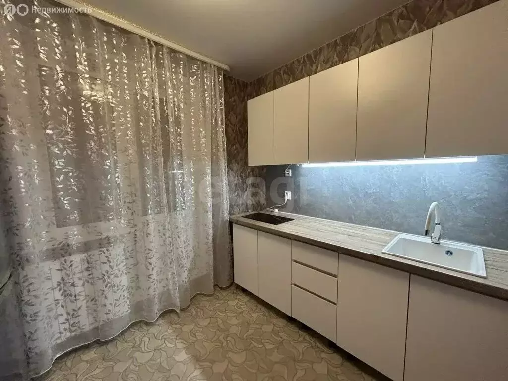 1-комнатная квартира: Усть-Катав, 2-й микрорайон, 1 (32 м) - Фото 1