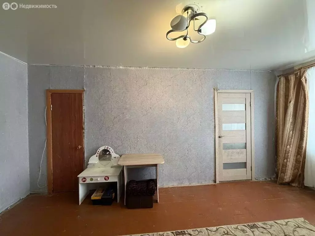 2-комнатная квартира: Волхов, улица Калинина, 8 (44 м) - Фото 1