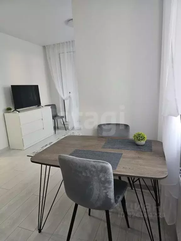 1-к кв. Тюменская область, Тюмень Полевая ул., 108 (40.7 м) - Фото 1