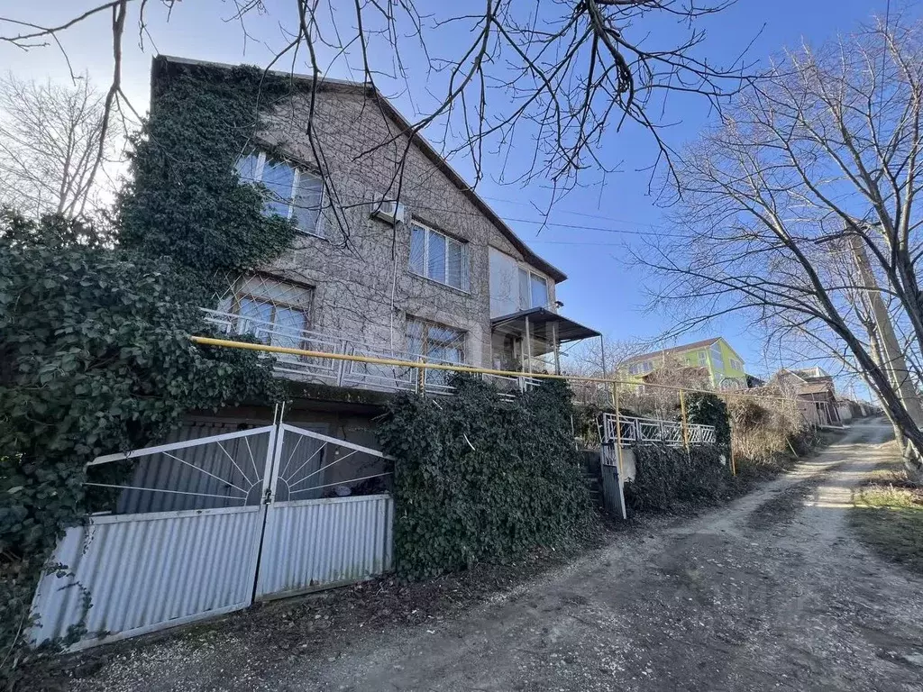 Дом в Крым, Симферопольский район, Добровское с/пос, Ромашка ... - Фото 1