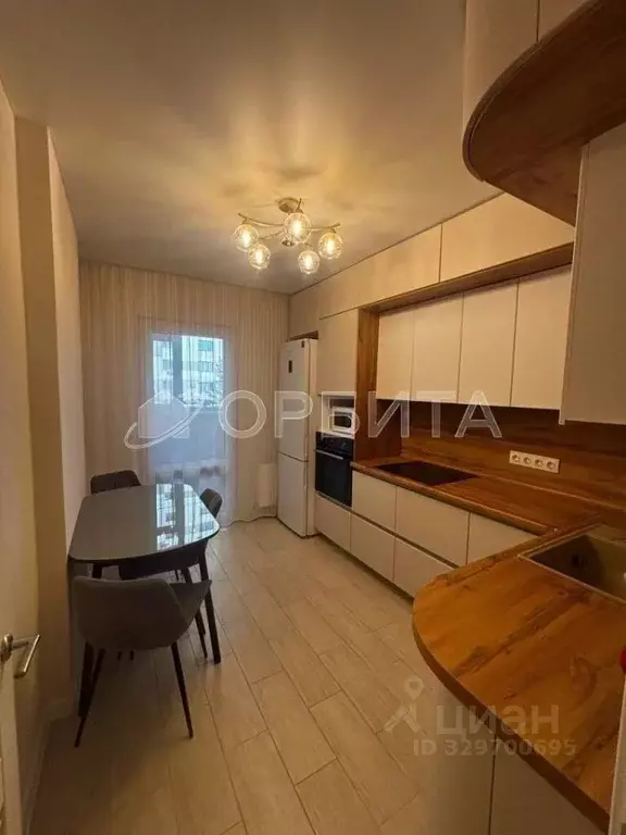 1-к кв. Тюменская область, Тюмень ул. Раушана Абдуллина, 6к1 (35.0 м) - Фото 2