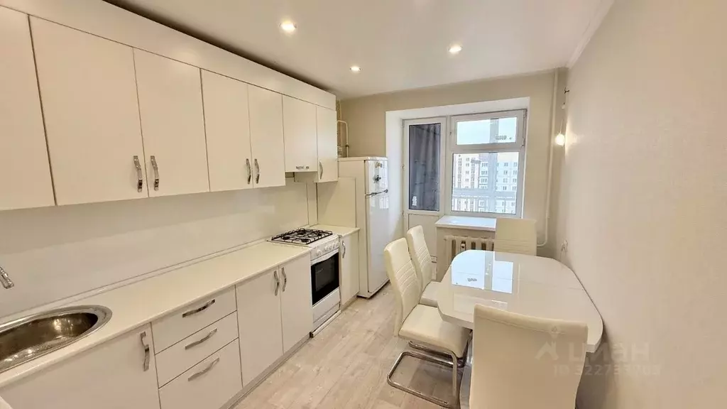 1-к кв. Татарстан, Нижнекамск просп. Шинников, 38 (37.6 м) - Фото 1