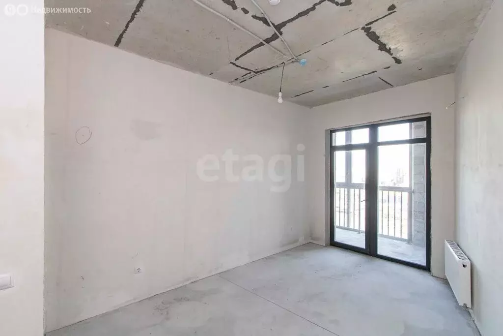 2-комнатная квартира: Тюмень, улица Николая Машарова, 10 (80 м) - Фото 2