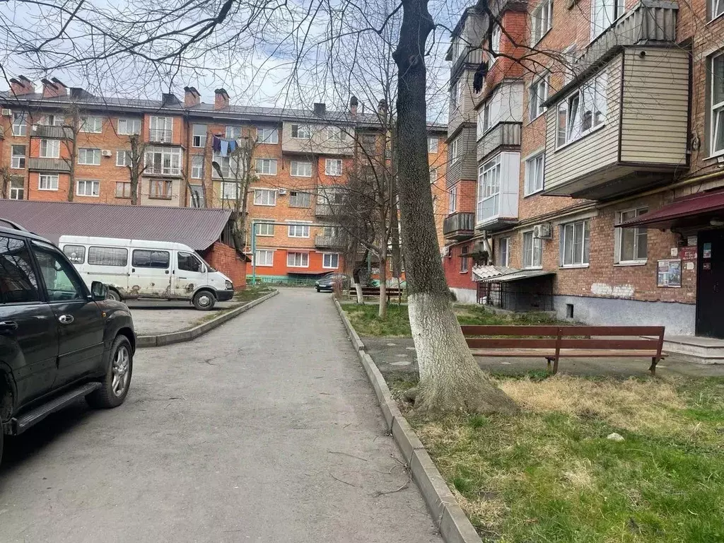 1-к кв. Северная Осетия, Владикавказ ул. Бзарова, 27/2 (31.0 м) - Фото 0