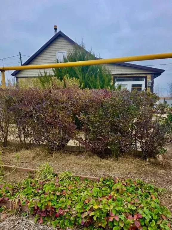 Дом в Астраханская область, Наримановский район, с. Старокучергановка ... - Фото 2