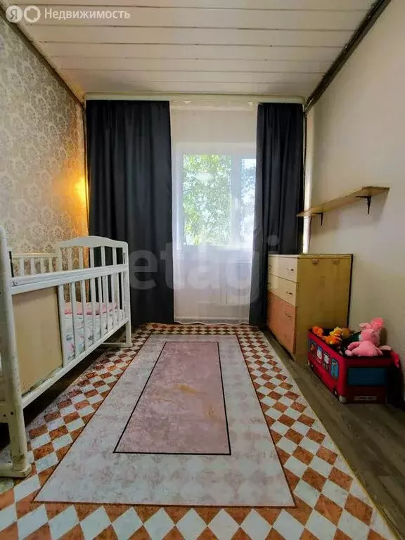 3-комнатная квартира: Елизово, микрорайон Пограничный, улица ... - Фото 0