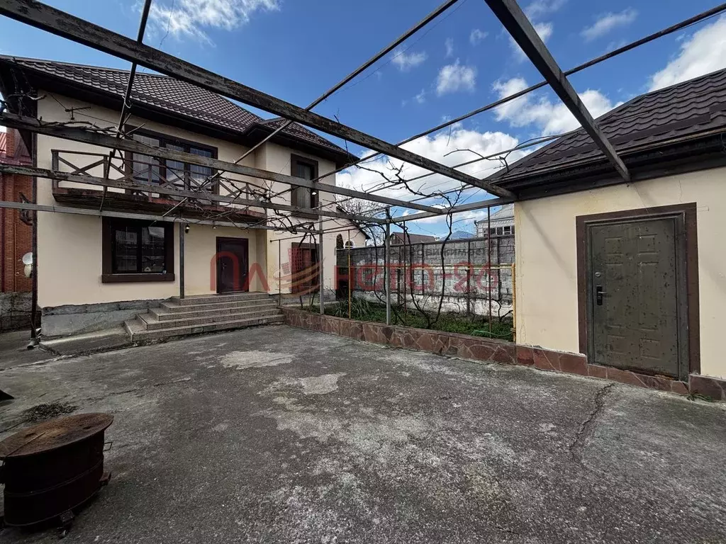 Дом в Ставропольский край, Пятигорск ул. Нежнова, 12 (250 м) - Фото 2