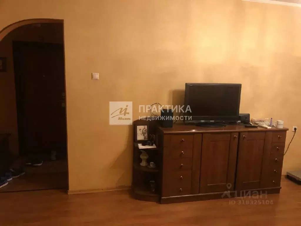 Продается 3-комнатная квартира - Фото 1