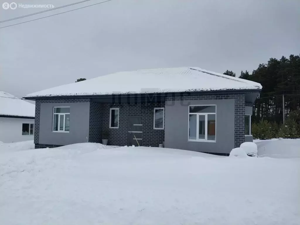 Дом в Свердловская область, Белоярский муниципальный округ, посёлок ... - Фото 1