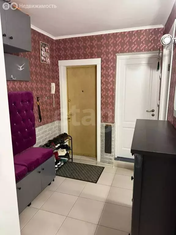 3-комнатная квартира: Калуга, улица Валентины Никитиной, 32 (58.9 м) - Фото 2