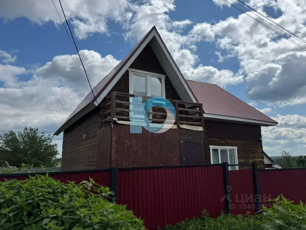 Дом в Башкортостан, с. Иглино ул. Тукая, 10/3 (120 м) - Фото 1