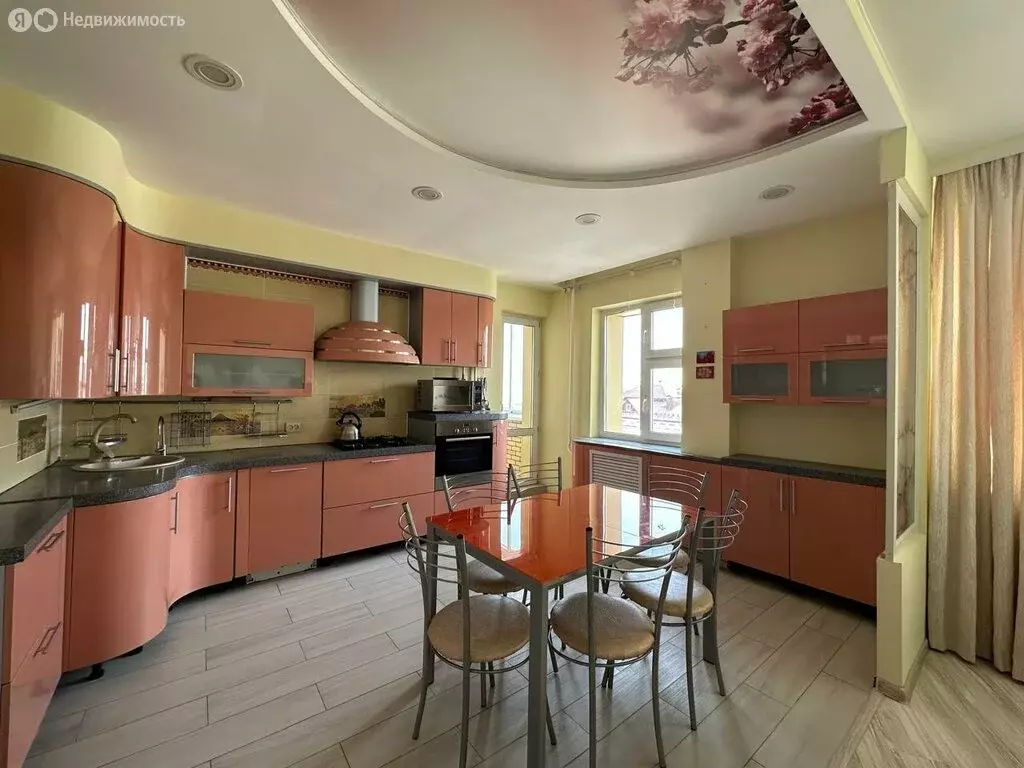 3-комнатная квартира: Якутск, улица Пушкина, 22/1 (95 м) - Фото 1