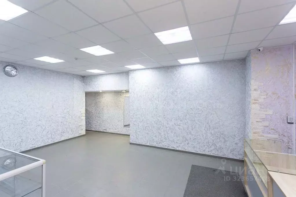 Помещение свободного назначения в Тюменская область, Тюмень ул. Щорса, ... - Фото 1