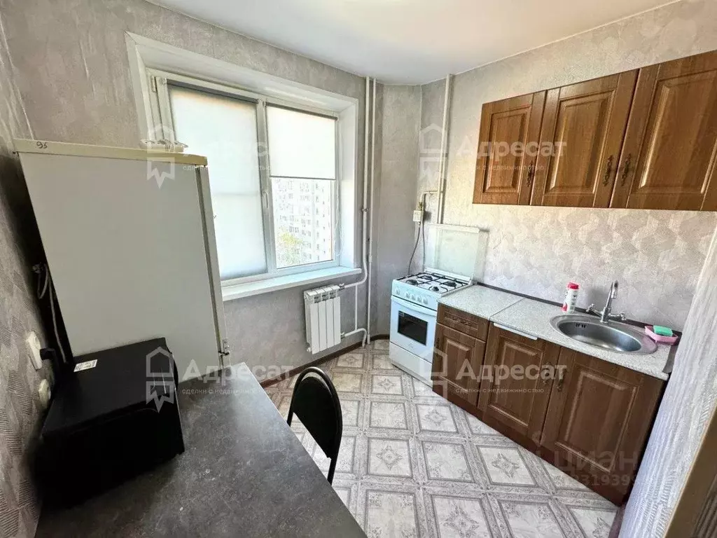 1-к кв. Волгоградская область, Волгоград Семь Ветров мкр, ул. ... - Фото 0