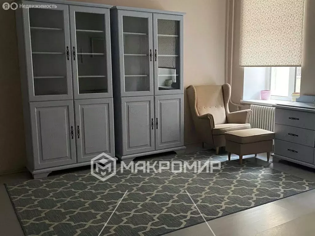 1-комнатная квартира: Санкт-Петербург, 12-я линия Васильевского ... - Фото 1