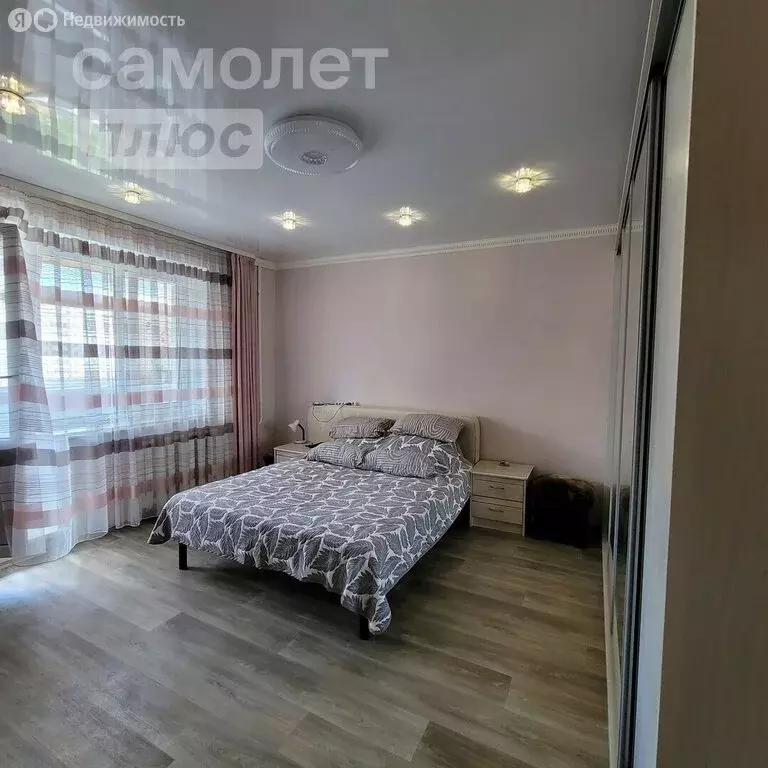 2-комнатная квартира: Тобольск, 15-й микрорайон, 3 (50 м) - Фото 0