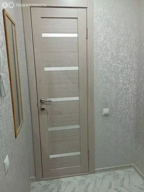 Квартира-студия: микрорайон Мелиораторов, улица Сидора Путилова, 45 ... - Фото 0