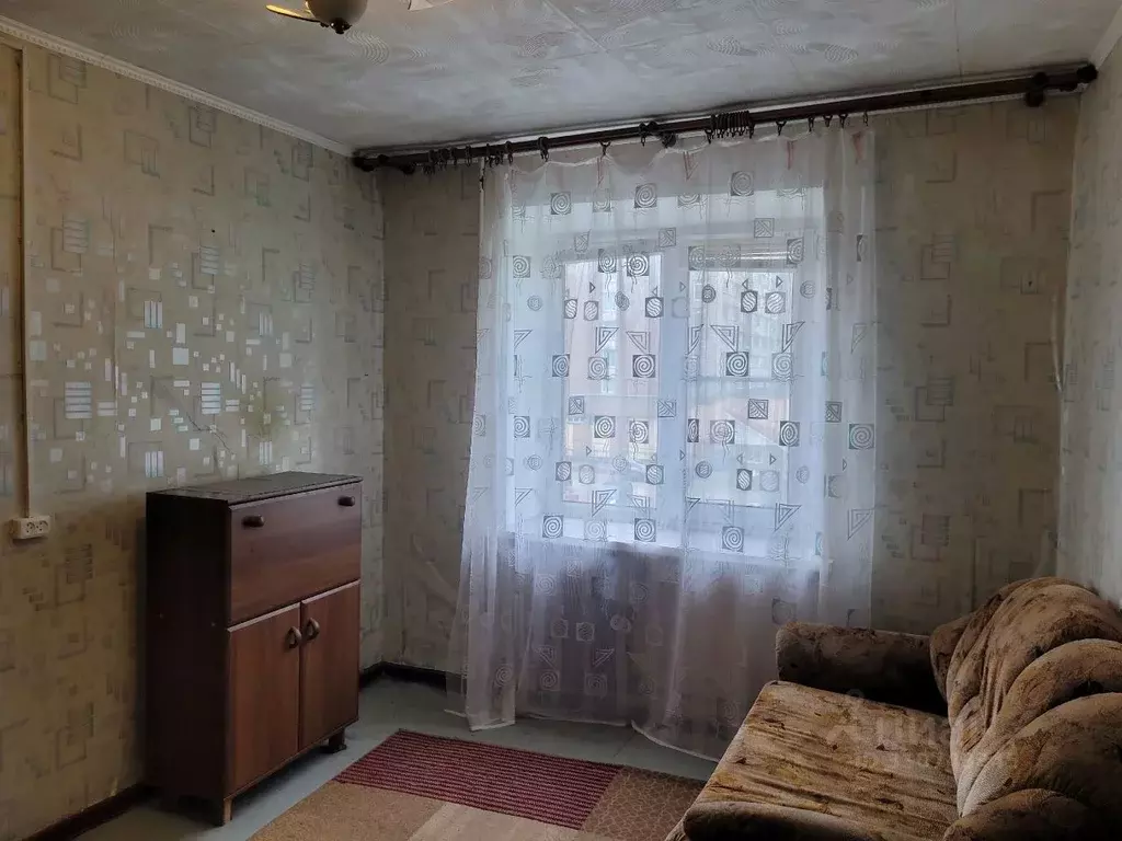 Комната Псковская область, Псков ул. Киселева, 8 (13.0 м) - Фото 2