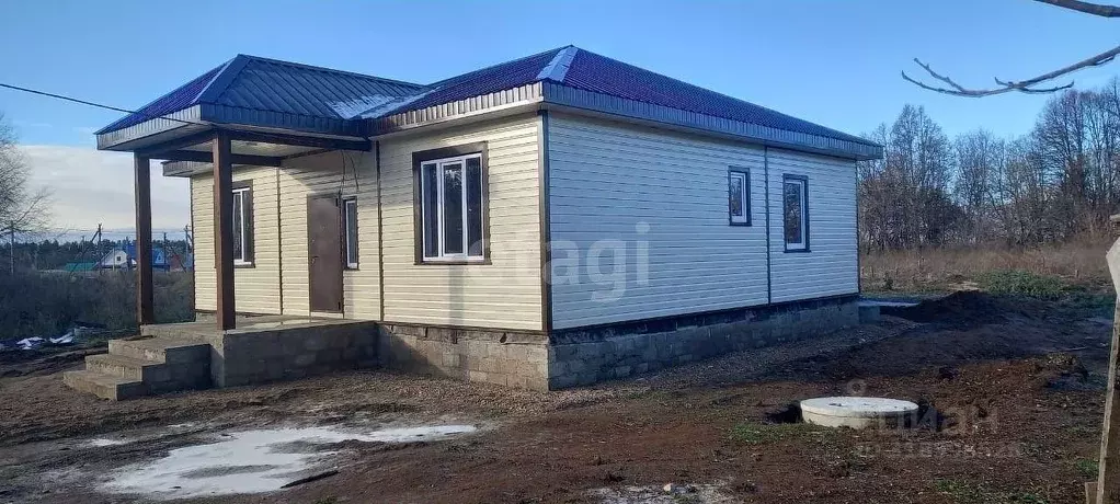 Дом в Башкортостан, Иглинский сельсовет, д. Ягодная ул. Некрасова, 29 ... - Фото 1