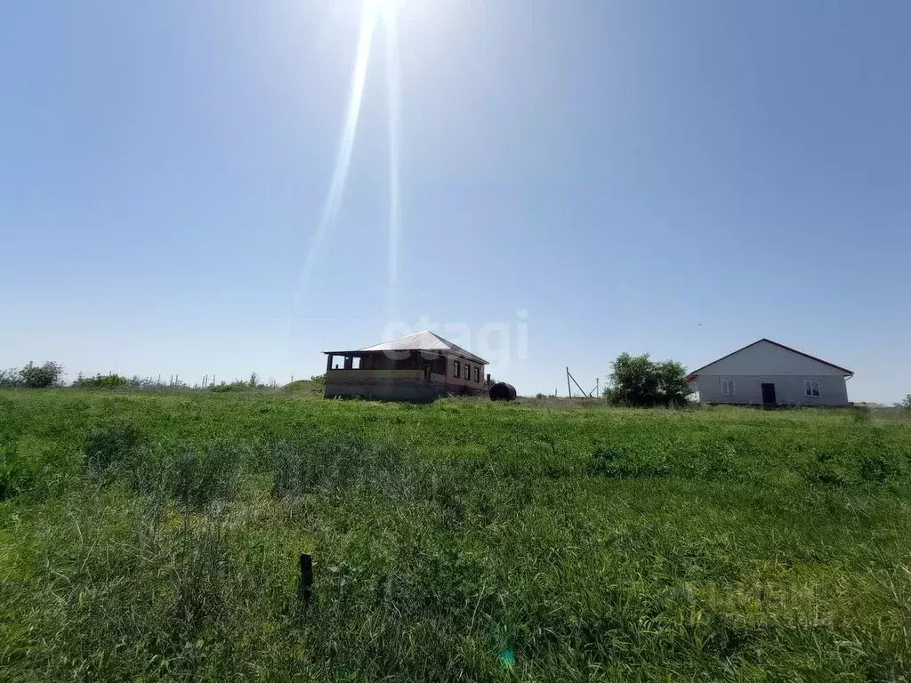 Дом в Саратовская область, Ровенский район, с. Тарлыковка  (150 м) - Фото 2