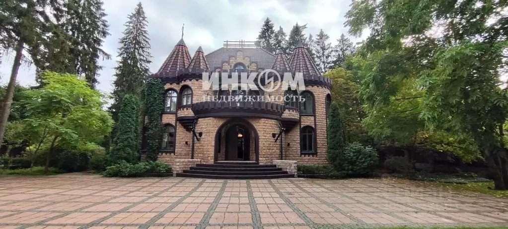 Дом в Ленинградская область, Всеволожск Октябрьский просп., 150А (1000 ... - Фото 1