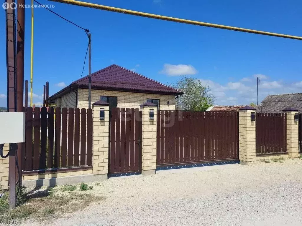 Дом в Гостагаевская, Октябрьская улица (107 м) - Фото 1