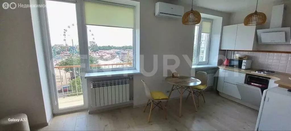 2-комнатная квартира: Евпатория, проспект Ленина, 40 (44 м) - Фото 1