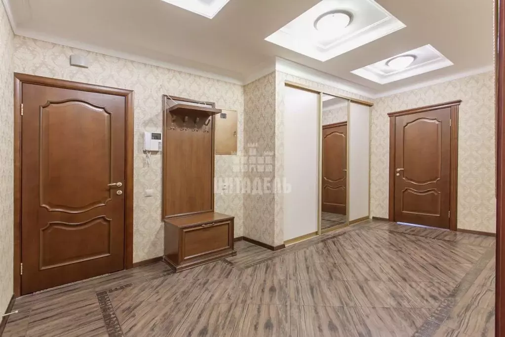 3-к кв. Воронежская область, Воронеж Театральная ул., 2 (123.5 м) - Фото 2