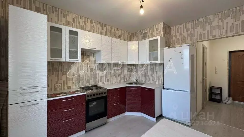 1-к кв. Тюменская область, Тюмень ул. Беляева, 35к1 (35.7 м) - Фото 2