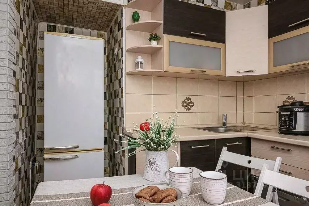 2-к кв. Омская область, Омск ул. 33-я Северная, 30Б (45.5 м) - Фото 2