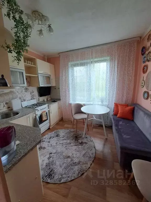 1-к кв. Ленинградская область, Луга ул. Миккели, 11 (37.0 м) - Фото 1