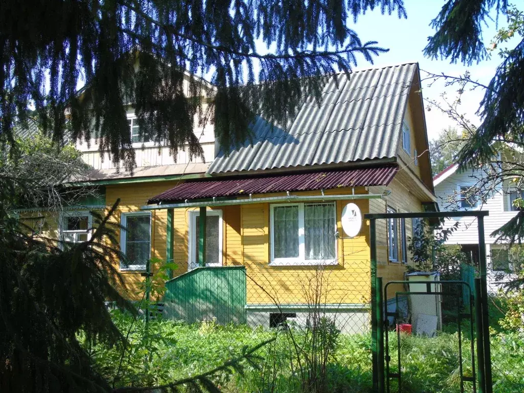 Дом в Ленинградская область, Гатчинский район, Вырица городской ... - Фото 1