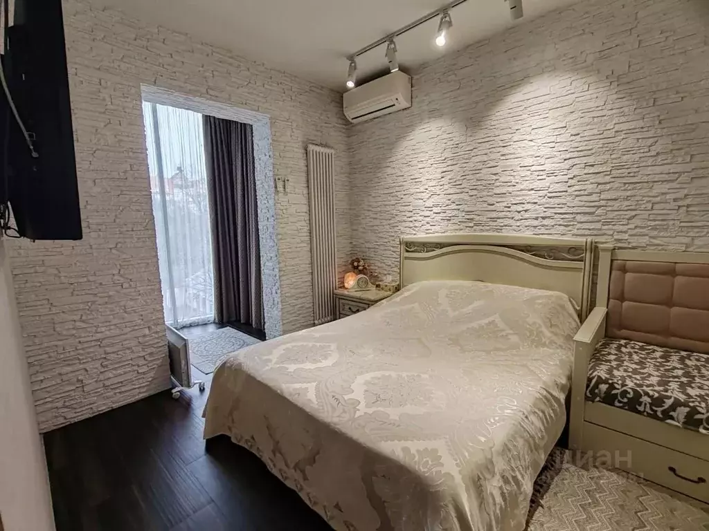 2-к кв. Хабаровский край, Хабаровск Кавказская ул., 45/2 (80.0 м) - Фото 1