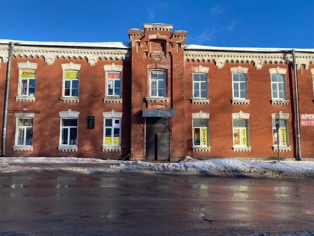 Торговая площадь в Ленинградская область, Луга пер. Толмачева, 1 (178 ... - Фото 1