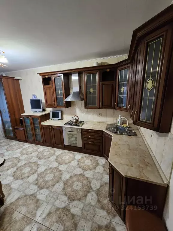 2-к кв. Астраханская область, Астрахань ул. Татищева, 43Б (95.0 м) - Фото 1