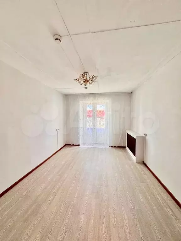 Комната 13,7 м в 1-к., 5/5 эт. - Фото 0