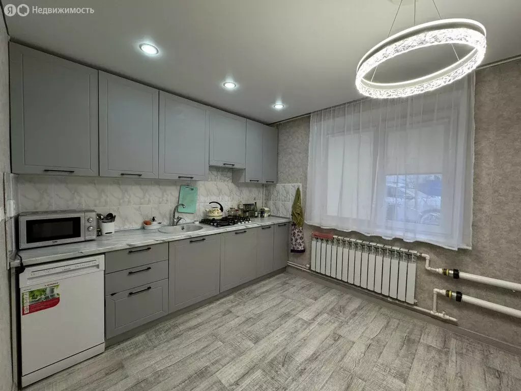 Дом в Астрахань, микрорайон Завод имени 30-летия Октября, 4-я Степная ... - Фото 1