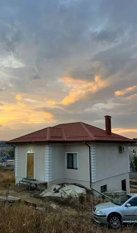 Дом в Крым, Симферопольский район, Трудовское с/пос, с. Строгоновка ... - Фото 1