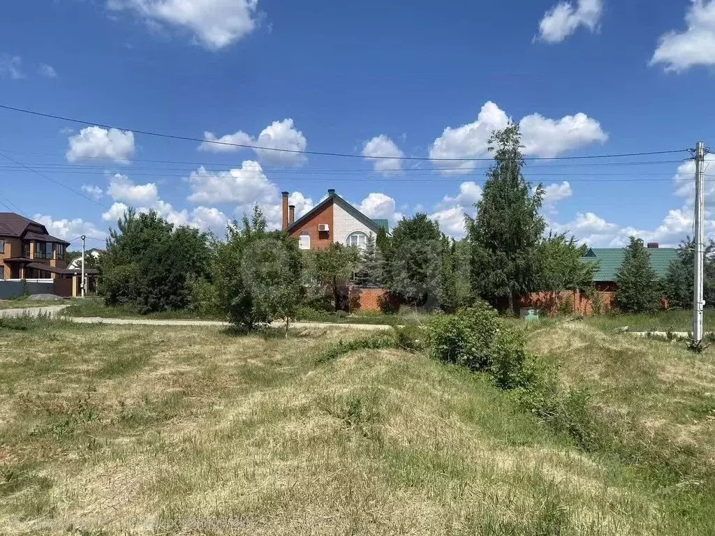 Участок в Воронежская область, Семилуки Южный мкр, ул. Южная, 15 (10.0 ... - Фото 1