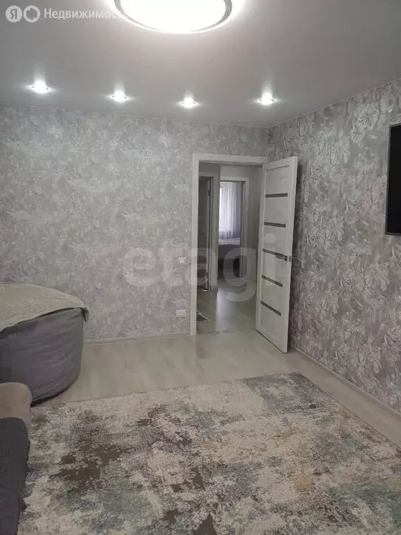3-комнатная квартира: Ишим, улица Свердлова, 10 (58 м) - Фото 1