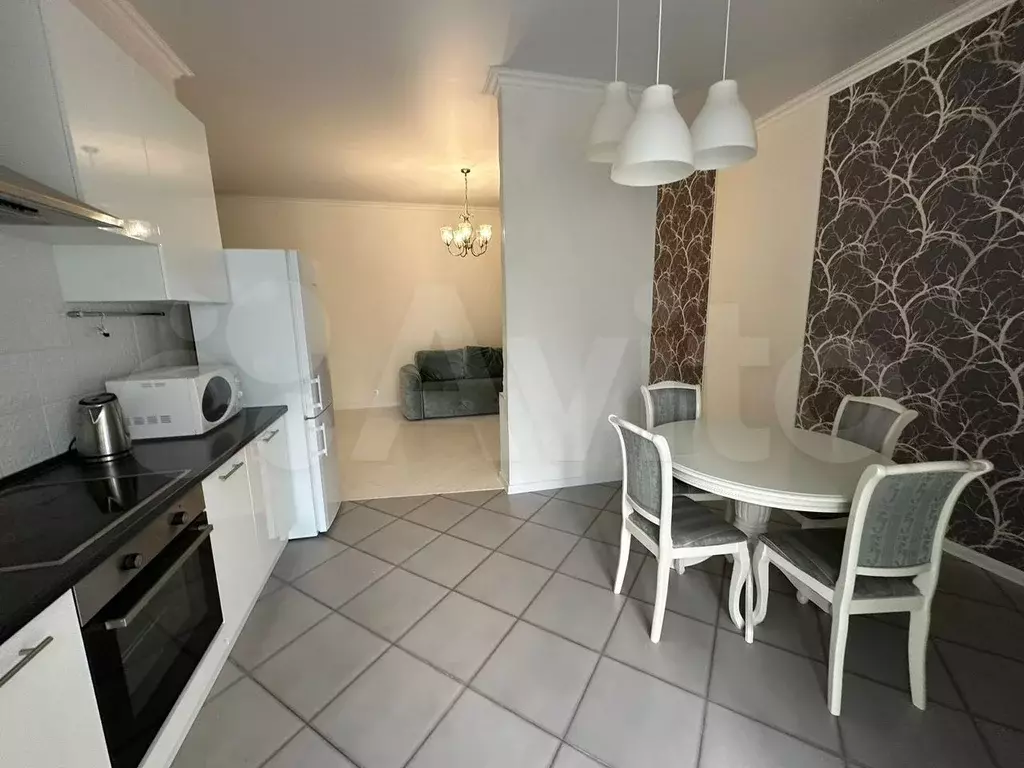 2-к. квартира, 65 м, 4/6 эт. - Фото 0