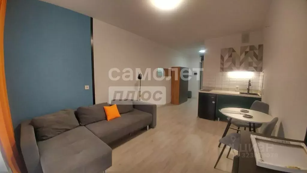 Студия Свердловская область, Екатеринбург ул. Пехотинцев, 2В (22.7 м) - Фото 1