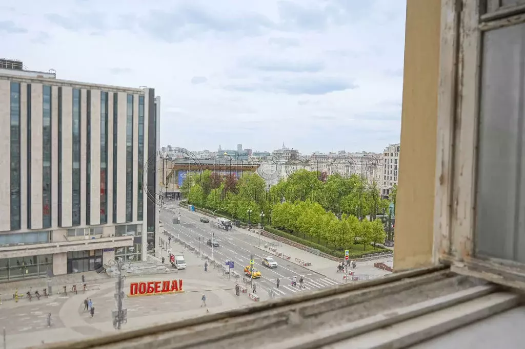 Продается 4-комнатная квартира - Фото 1