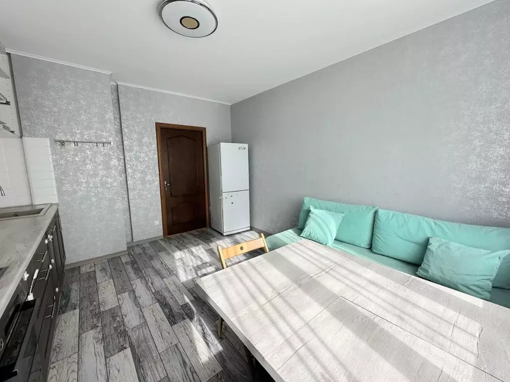 3-к кв. Санкт-Петербург ул. Маршала Казакова, 24К1 (64.0 м) - Фото 2