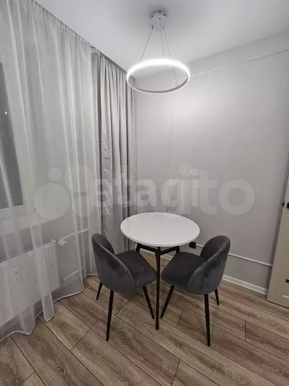 1-к. квартира, 40 м, 7/15 эт. - Фото 1