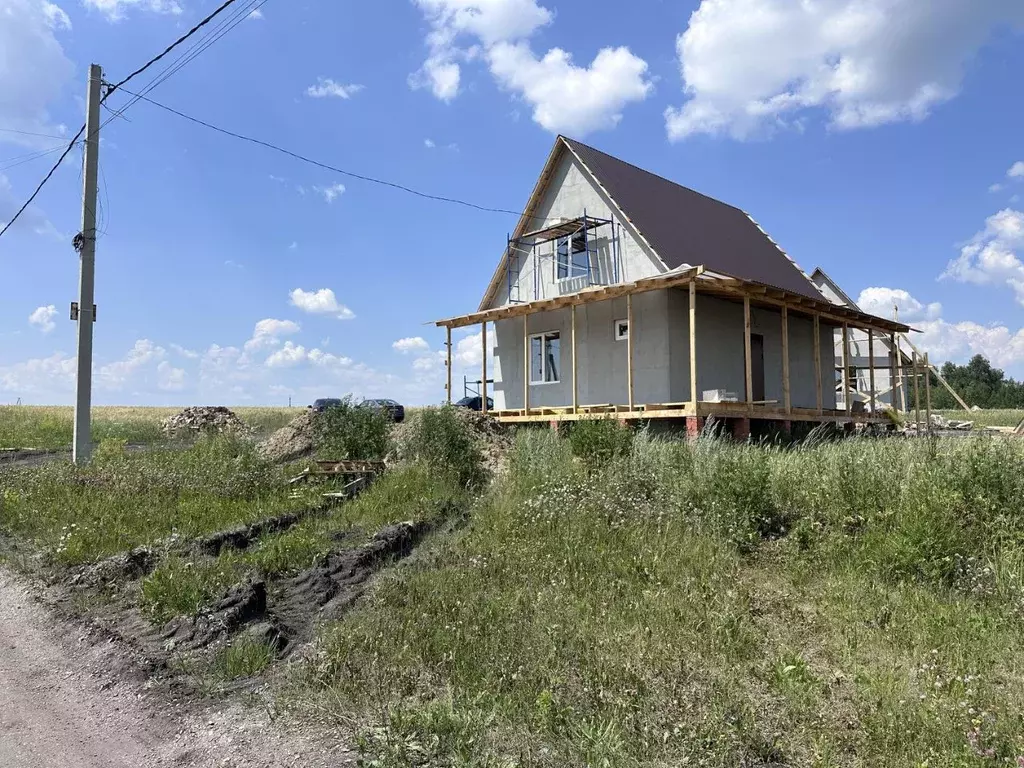 Дом в Пензенская область, Бессоновский район, с. Ухтинка  (94 м) - Фото 1