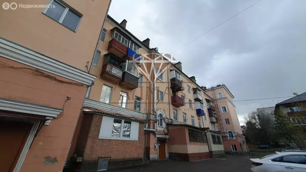 1к в 8-комнатной квартире (14 м) - Фото 0