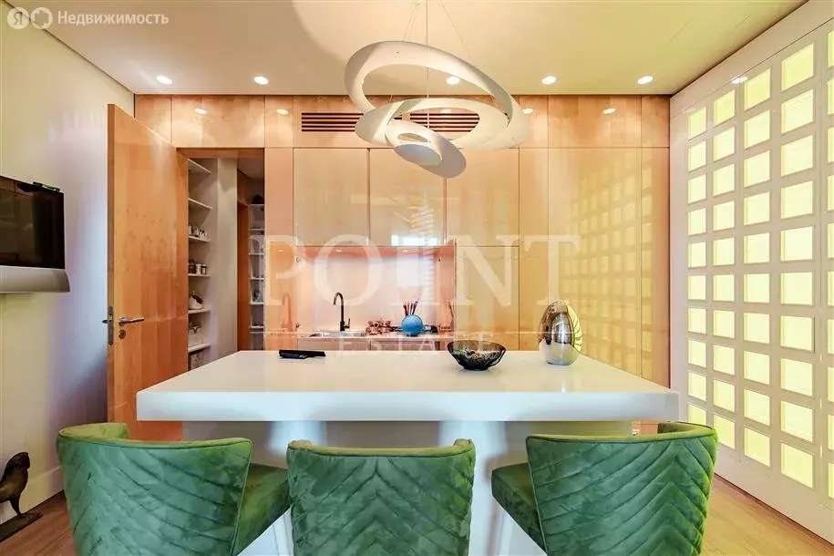 5-комнатная квартира: деревня Жуковка, 58 (198 м) - Фото 2