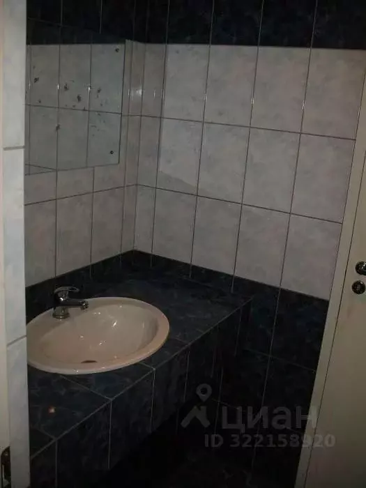 Помещение свободного назначения в Карелия, Петрозаводск ул. Ровио, 16 ... - Фото 2