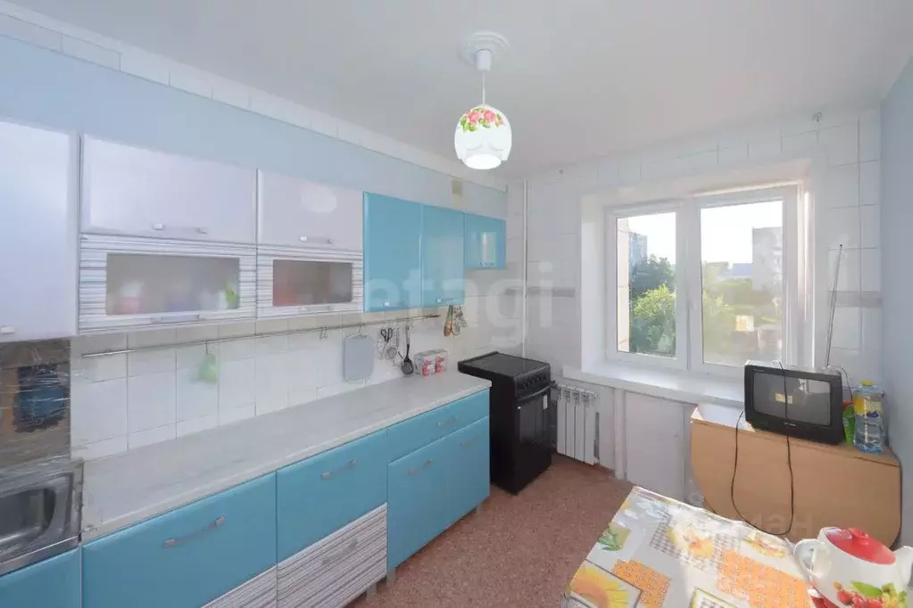 3-к кв. Тюменская область, Тюмень ул. Пермякова, 52 (63.7 м) - Фото 1